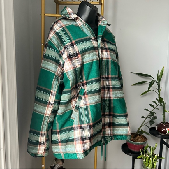 TNA Coach of the Year gorgeous Green Plaid oversized puffer Jacket size S - Picture 8 of 9